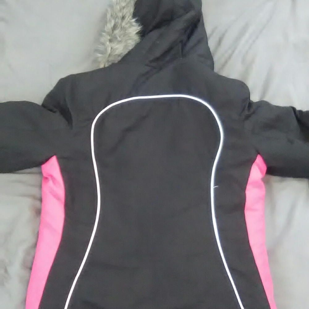 2 little girls jackets and 2 coats - Picture 5 of 8